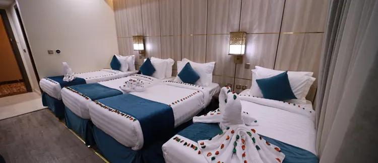 14 Nights 4 Star July Umrah Package